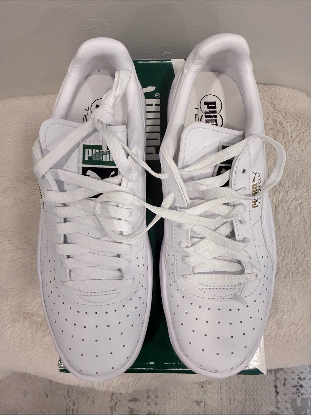 Puma White Leather Sneakers (fits women’s 9)
